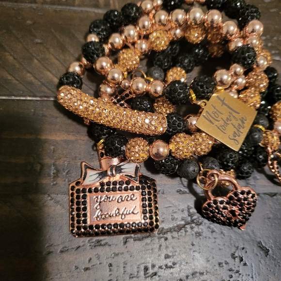 Handmade bracelet 5pc - Picture 2 of 4